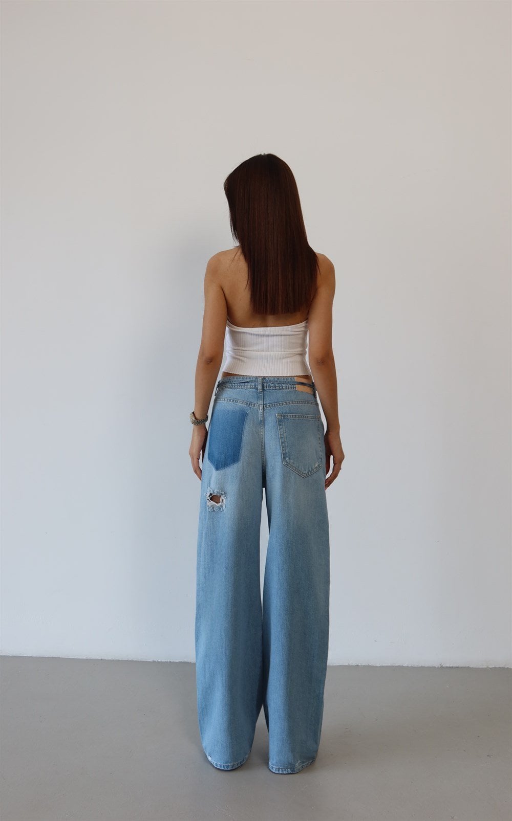 Light Blue Baggy Jeans with Patchwork and Distressed Detail - Lacarino Jeans - by Peralane - photo 6