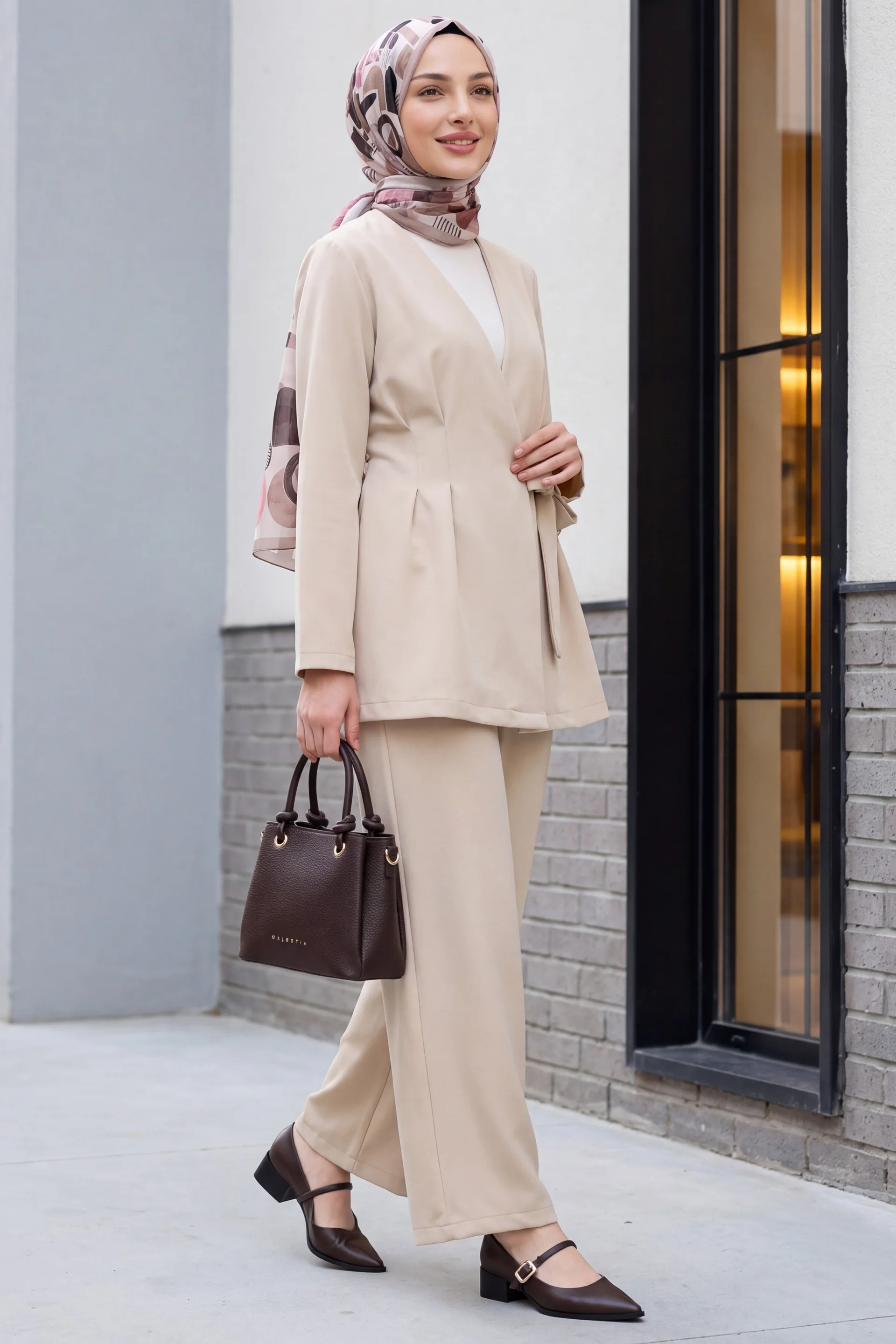 Beige Wrap-Front Wide-Leg Crepe Co-ord Set with Darts - Podyumplus - by Peralane - photo 4