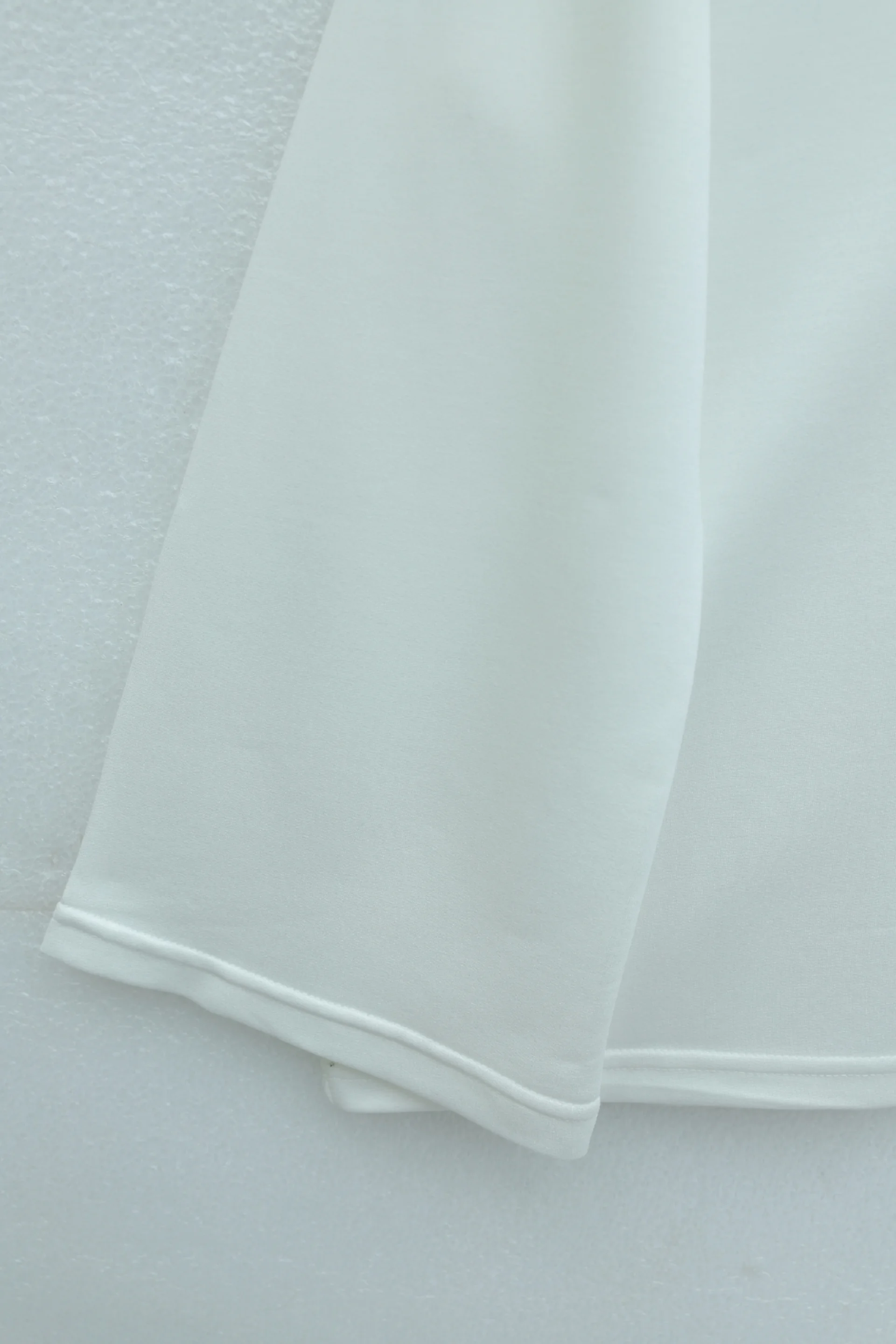 V-Neck Double Layer 2-Thread Cotton Blend Blouse - White - Podyumplus - by Peralane - photo 6