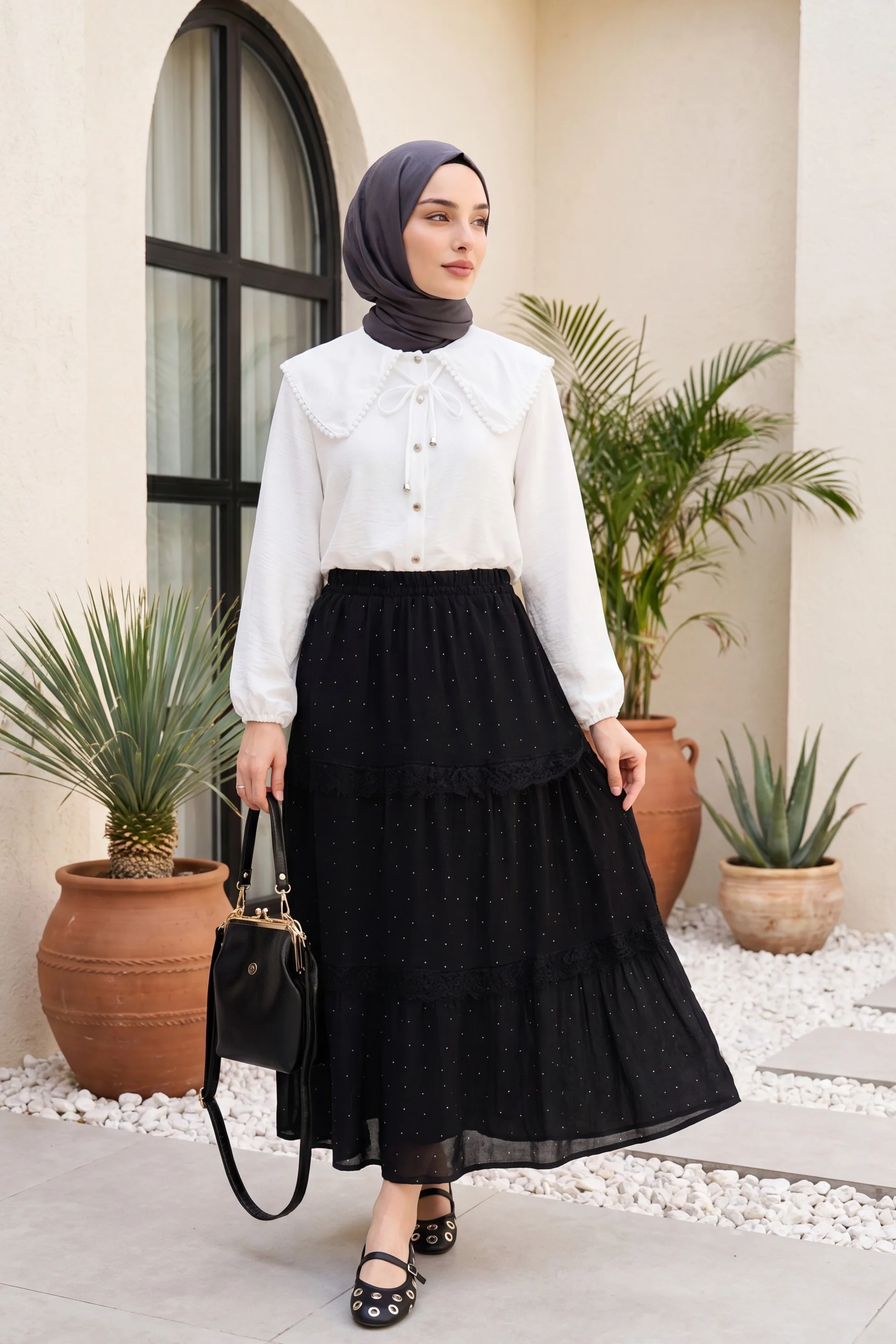White Blouse with Peter Pan Collar and Lace Trim - Podyumplus - by Peralane
