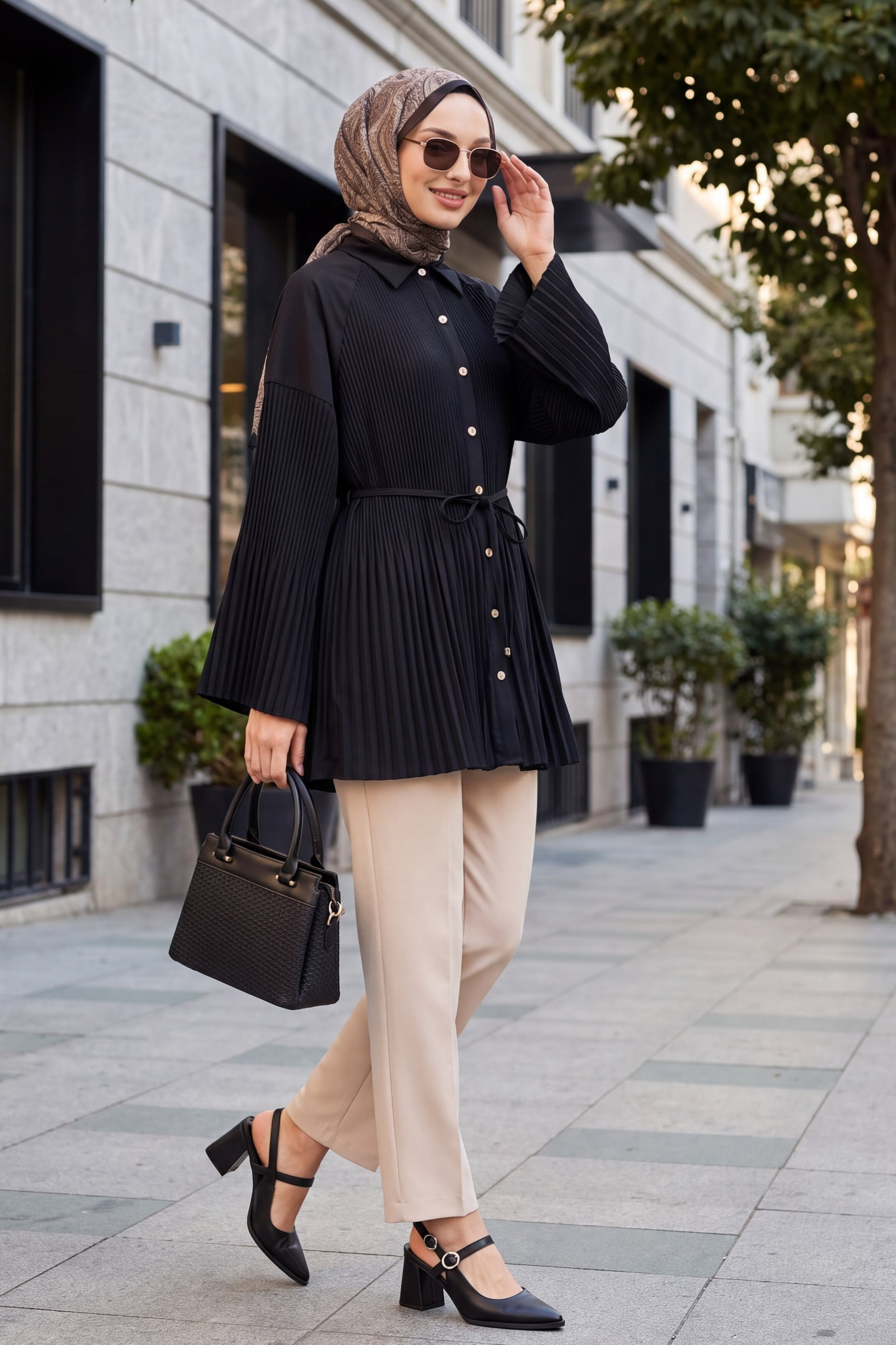 Tie-Belted Pleated Poplin Tunic with Stone-Button Details - Black - Podyumplus - by Peralane - photo 3