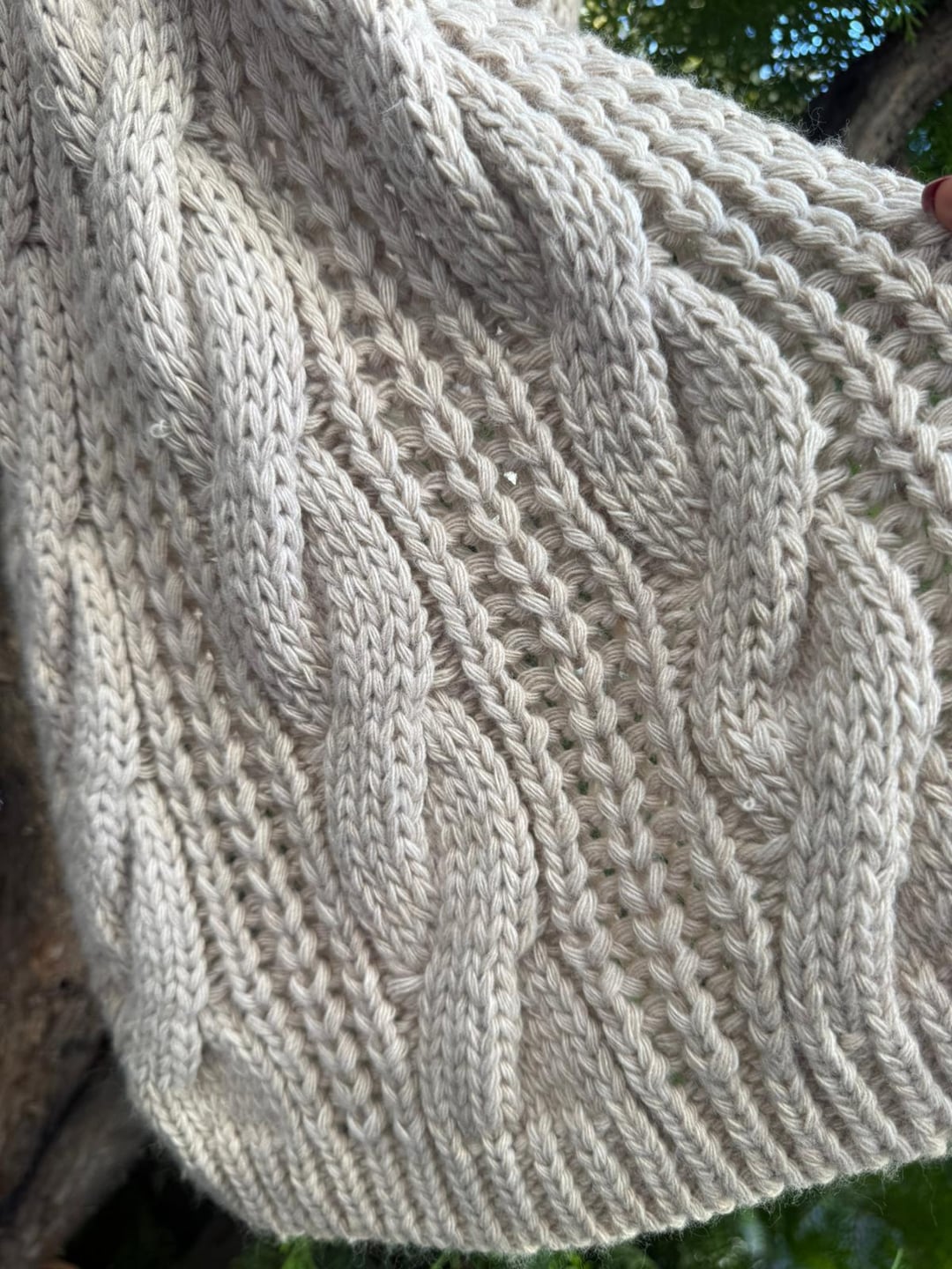 Beige Knitted Scarf with Cable Pattern - Nesvay - by Peralane - photo 3