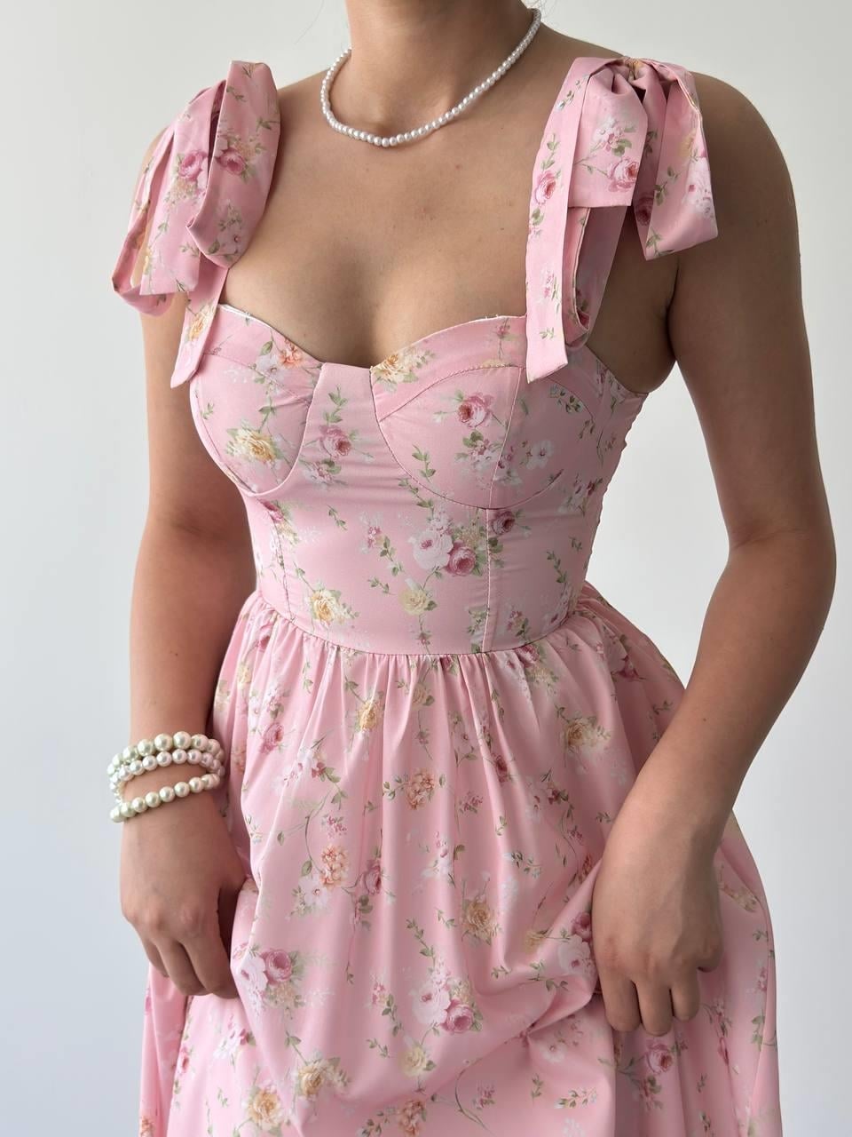 Yunn Shoulder Tie Sweetheart Dress in Light Pink Floral - Etika - by Peralane - photo 7