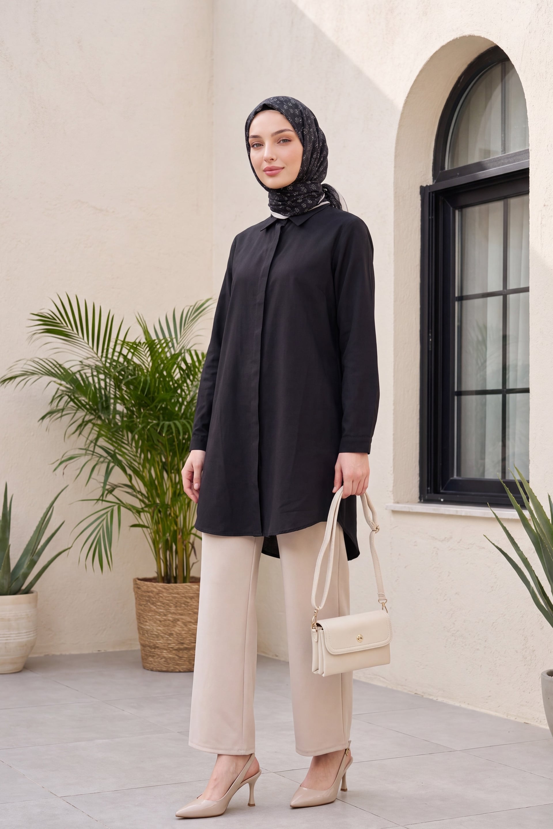 Women's Black Long Tunic Shirt with Hidden Button Placket - Podyumplus - by Peralane - photo 2