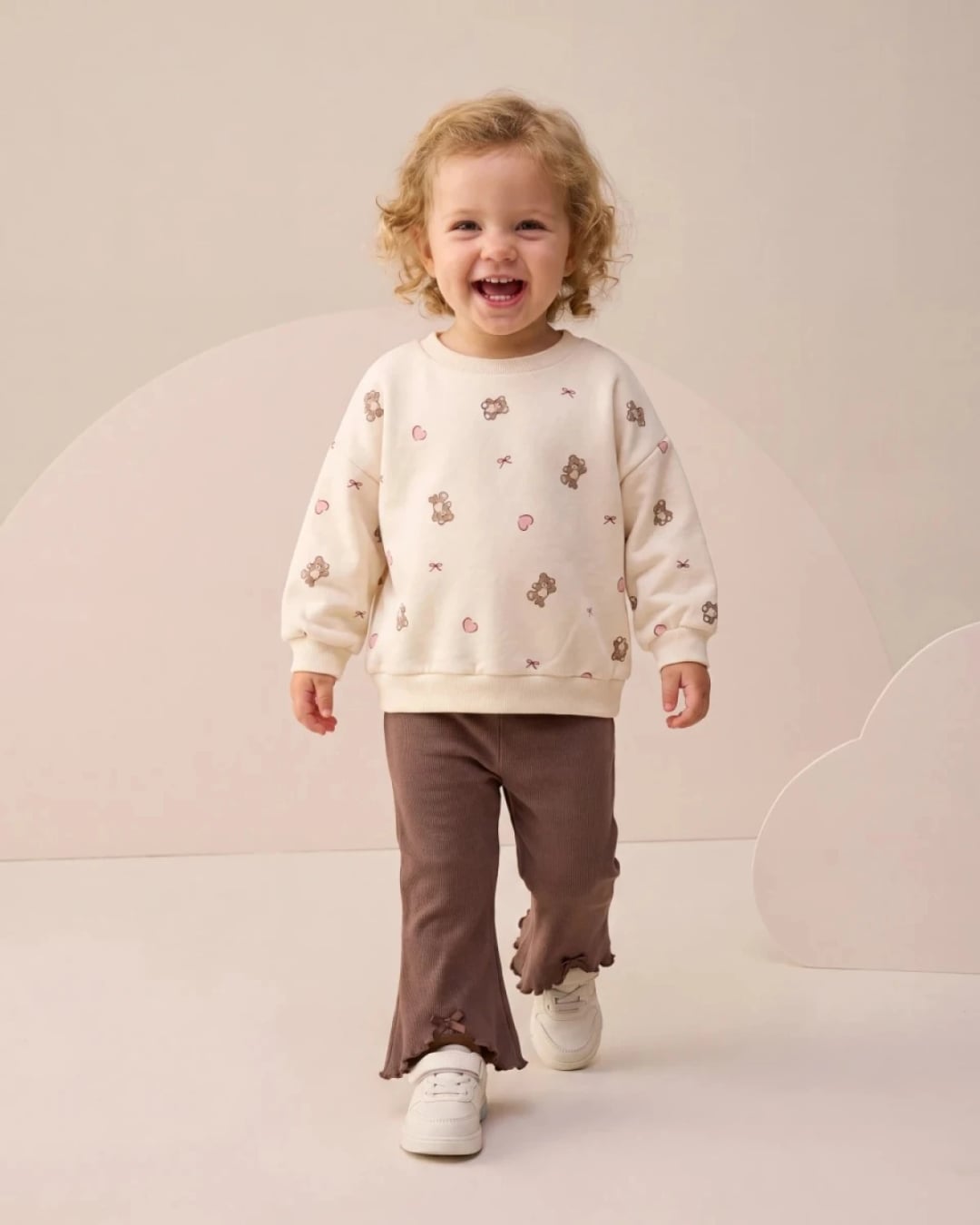 Girls' Two-Piece Set - Sweatshirt and Pants - Interkidsy - by Peralane