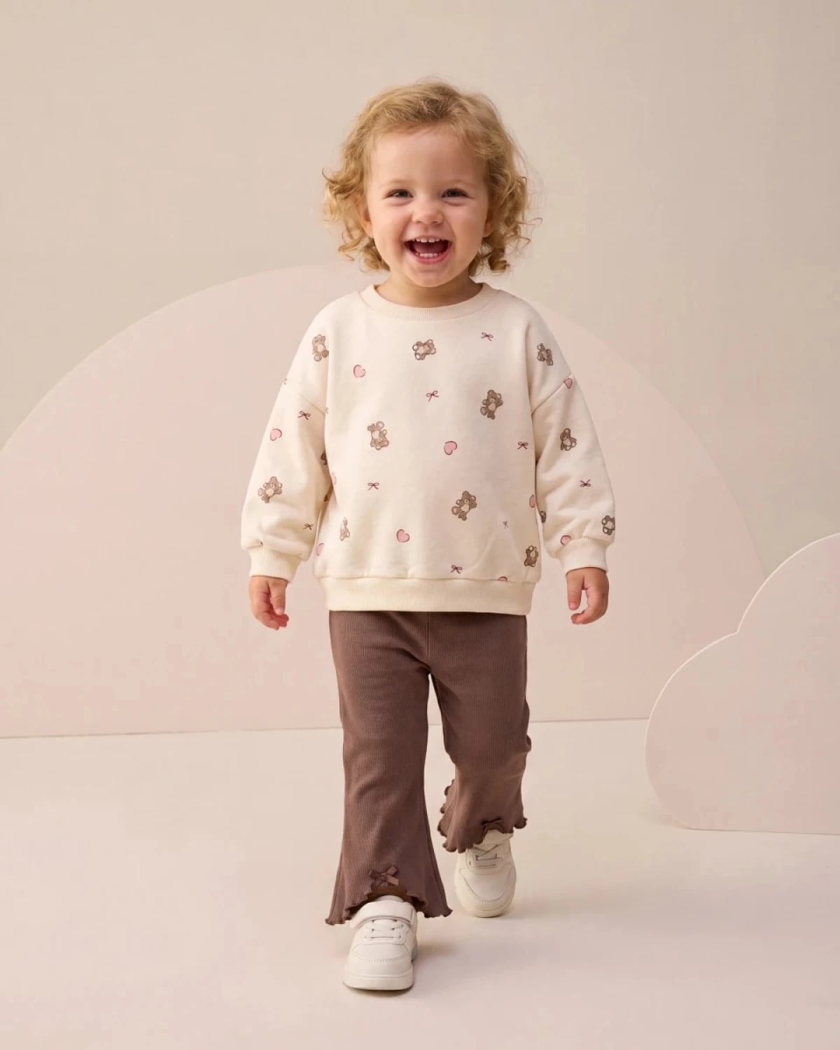 Girls' Two-Piece Set - Sweatshirt and Pants - Interkidsy - by Peralane