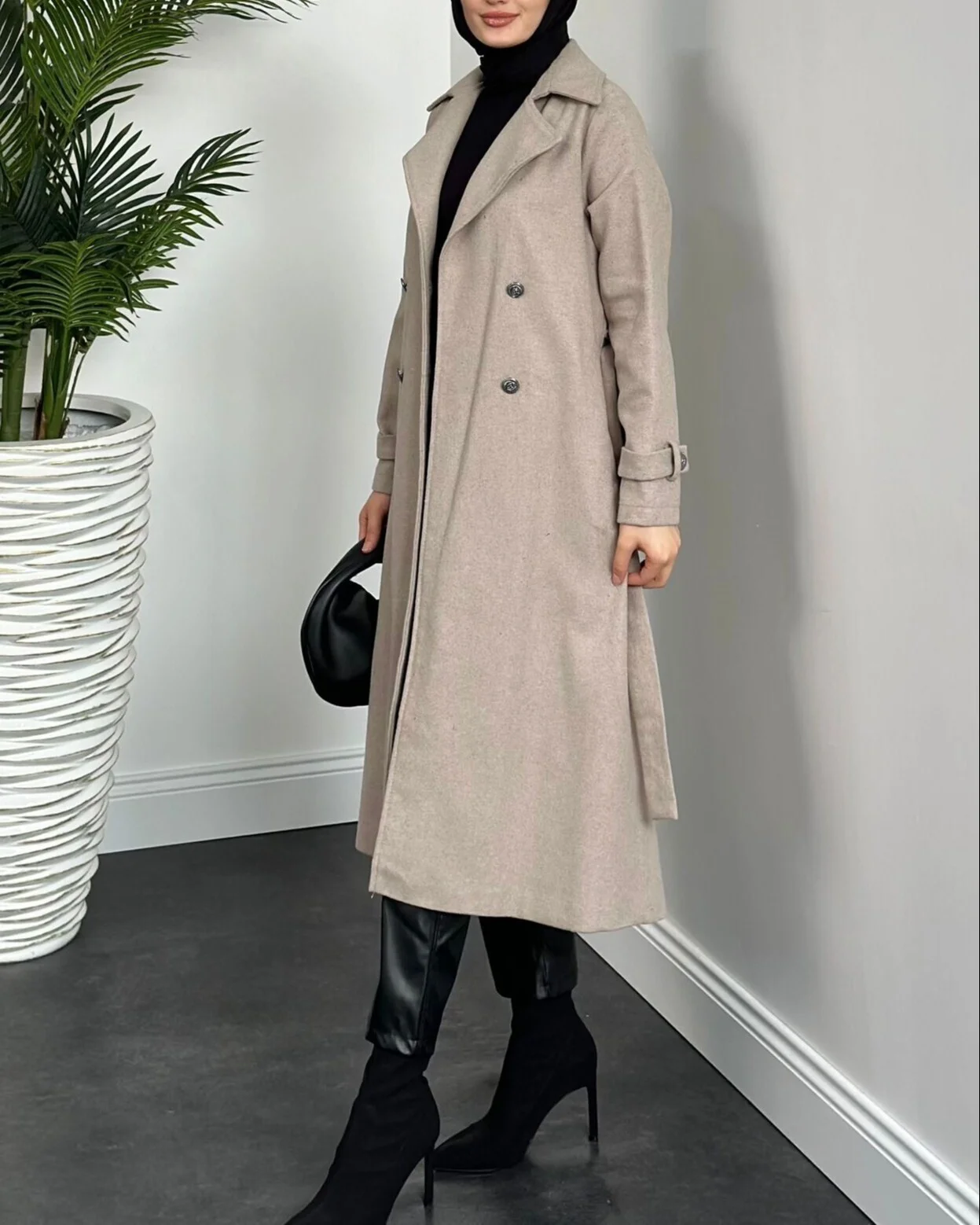 Double-Breasted Belted Wool-Blend Trench Coat in Stone - Podyumplus - by Peralane - photo 2