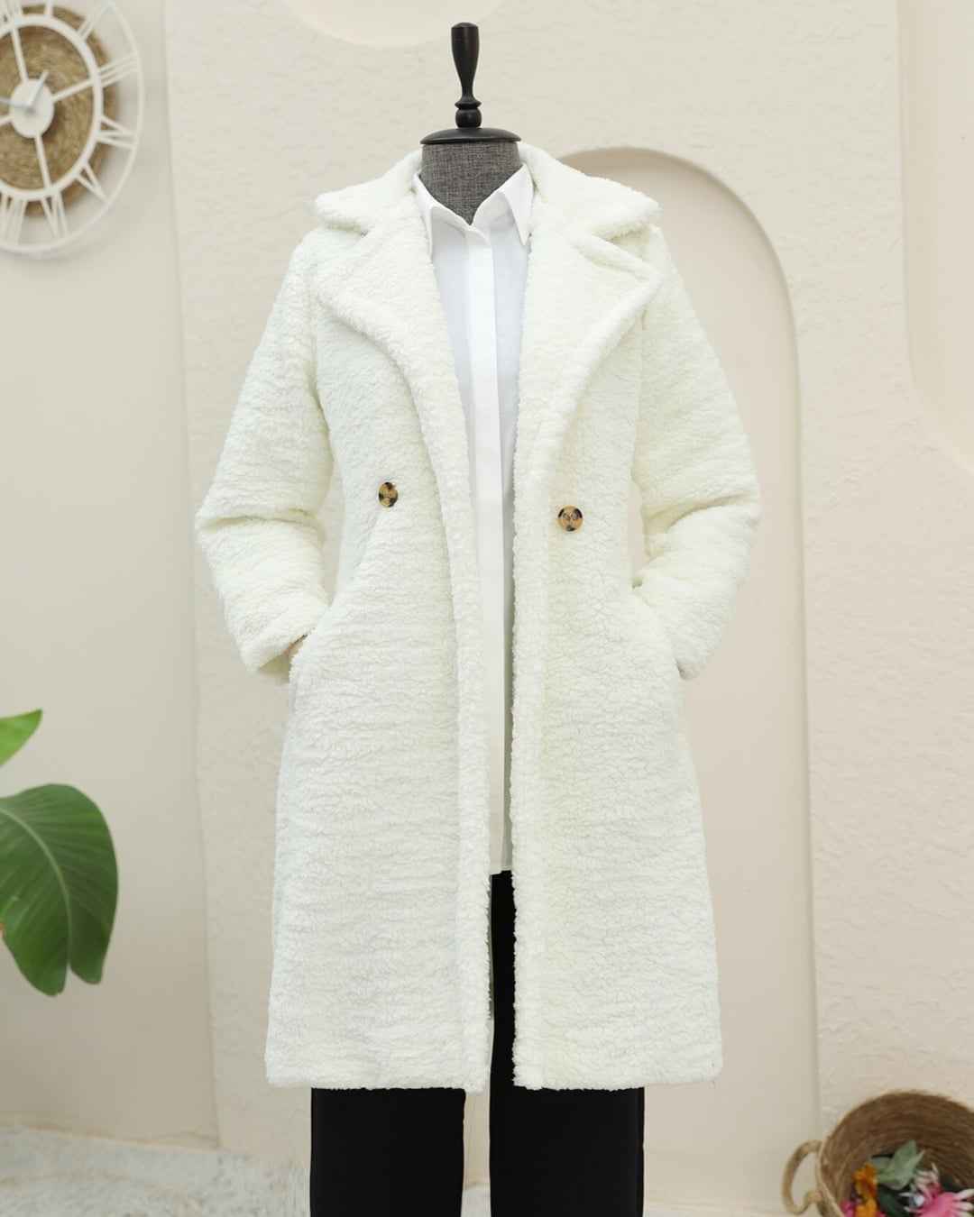 Double-Breasted Lined Side-Pocket Plush Coat - Ecru - Podyumplus - by Peralane - photo 4