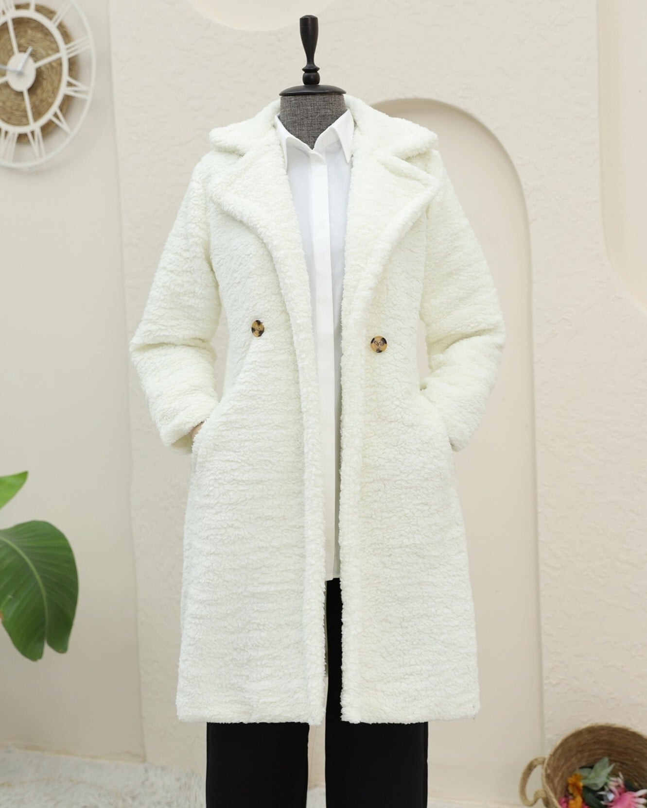 Double-Breasted Lined Side-Pocket Plush Coat - Ecru - Podyumplus - by Peralane - photo 4