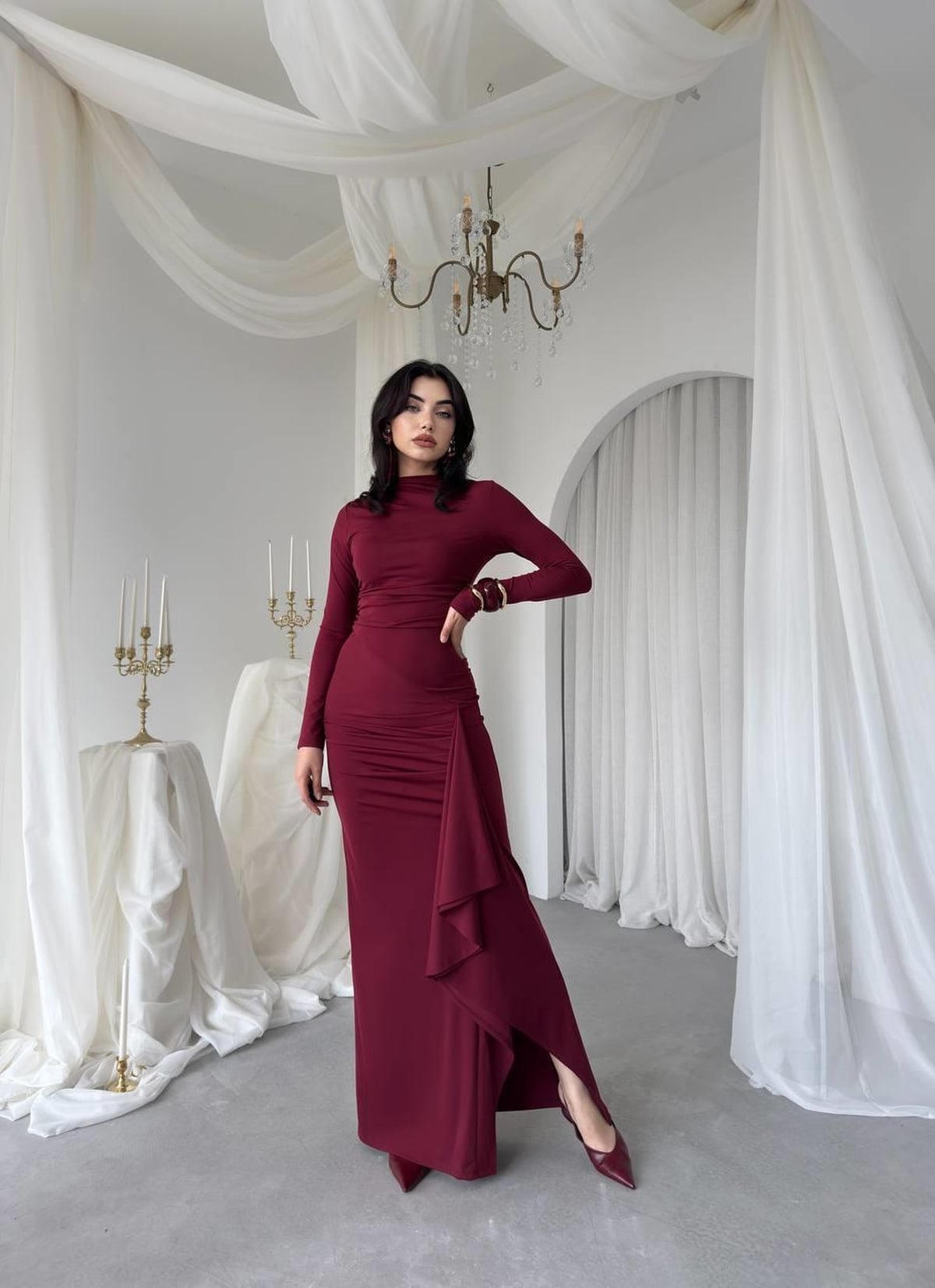 Burgundy Long-Sleeved Midaxi Dress with Ruching - Etika - by Peralane - photo 3