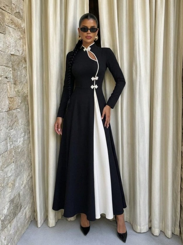 Women's Long Black Crepe Dress with Mandarin Collar and White Panel - Janes - by Peralane - photo 3