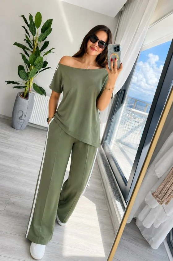 Women's Off-Shoulder Striped Top and Wide-Leg Trousers Loungewear Set - Janes - by Peralane