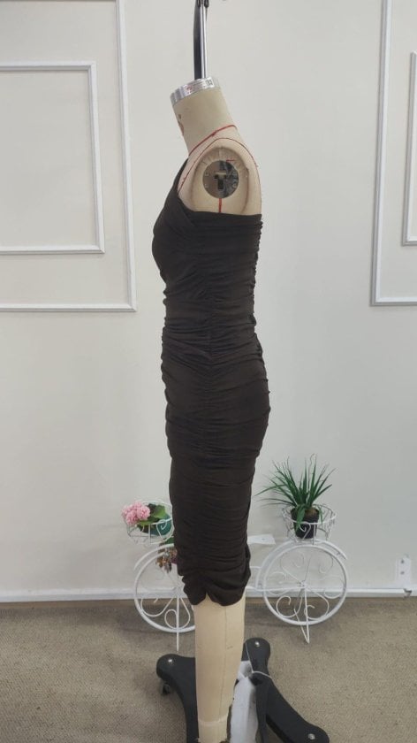 Women's One-Shoulder Ruched Midi Dress in Dark Brown - Janes - by Peralane - photo 6