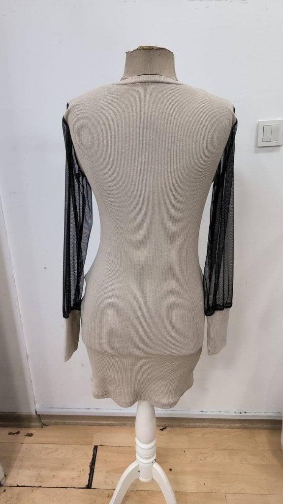 Women's Long-Sleeved V-Neck Ribbed Mini Dress with Sheer Mesh Sleeves - Janes - by Peralane - photo 7