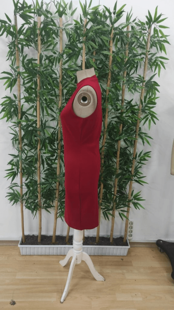 Women's Sleeveless High Neck Midi Dress in Red - Janes - by Peralane - photo 6