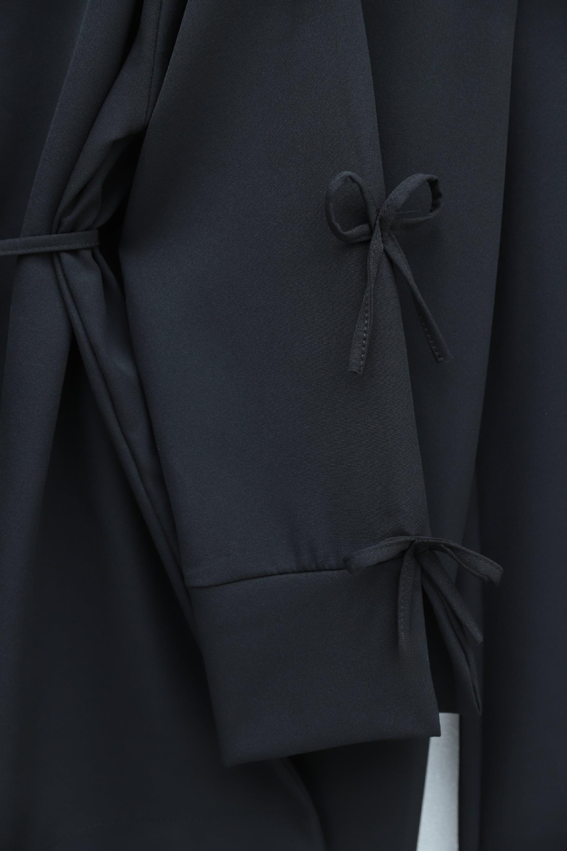 Women's Black Two-Piece Set with Bow Detail Sleeves and Trousers - Podyumplus - by Peralane - photo 5
