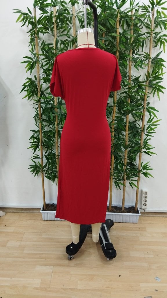 Women's Short-Sleeve Crew Neck Viscose Midi Dress with Side Slit, Red - Janes - by Peralane - photo 8