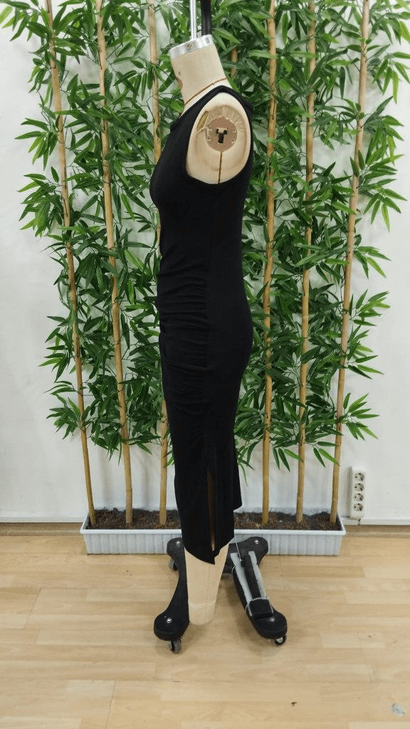 Women's Sleeveless Round Neck Side Slit Ruched Ribbed Knit Midi Dress - Janes - by Peralane - photo 4