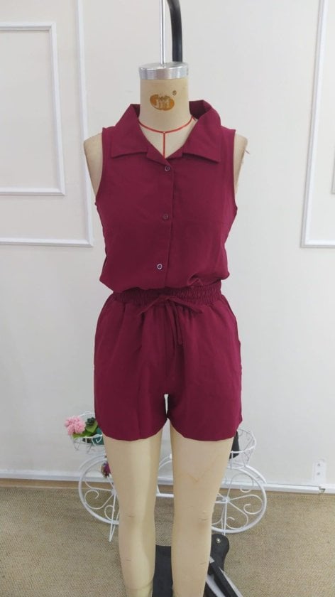 Women's Sleeveless Collared Button-Front Top and Drawstring Shorts Set - Janes - by Peralane - photo 4