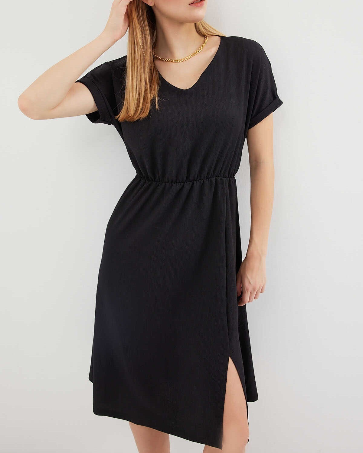 V-Neck Side-Slit Knit Dress - Black - Bigdart - by Peralane - photo 2