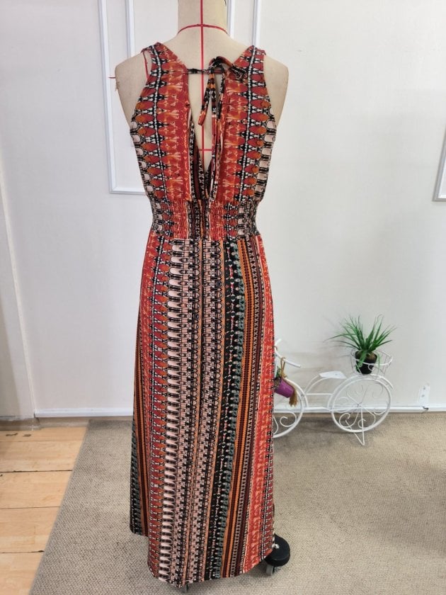 Women's Sleeveless Deep V-Neck Patterned Maxi Dress - Janes - by Peralane - photo 5