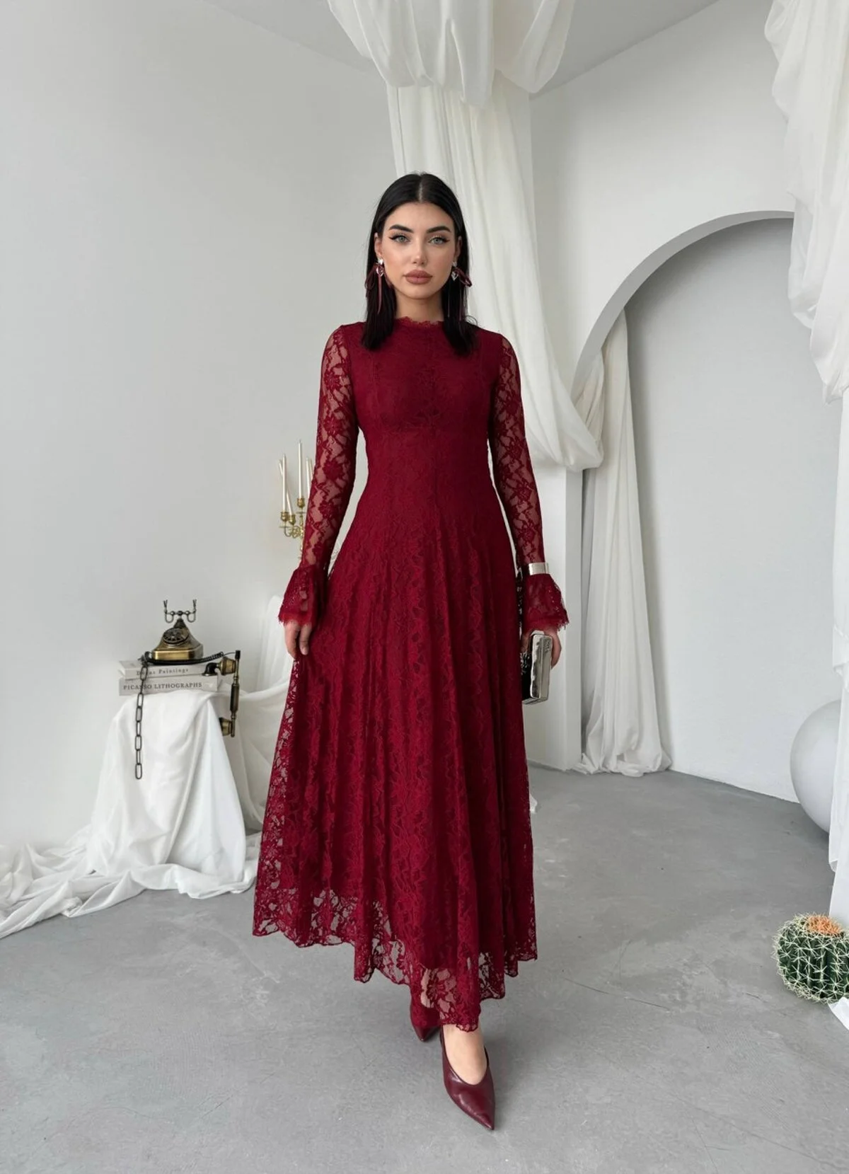 Yewer Lace Midi Dress in Bordeaux - Etika - by Peralane - photo 4