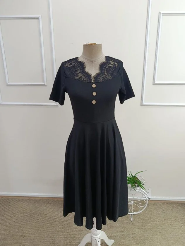 Women's Short Sleeve Lace V-Neck Buttoned Crepe Dress - Janes - by Peralane - photo 4