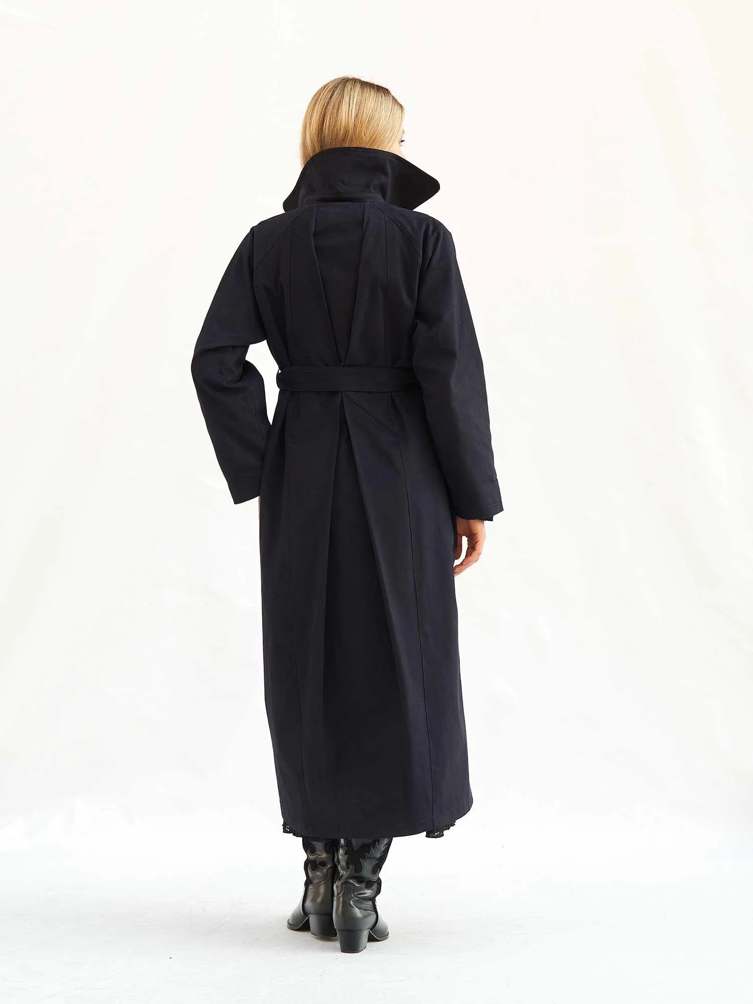 Long Belted Double-Breasted Trench Coat for Women in Dark Navy - Lefon - by Peralane - photo 3