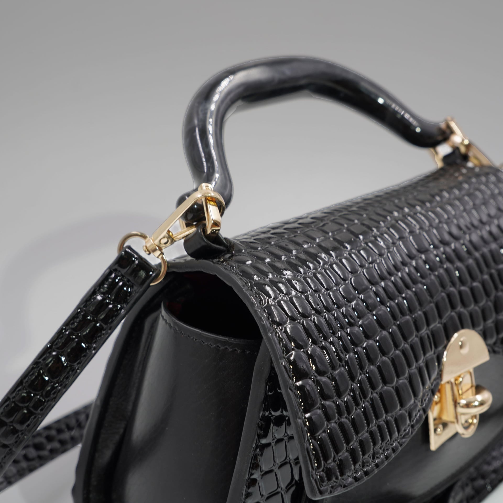 Luisa Black Croco-Embossed Vegan Leather Women's Handbag - Aron Atelier - by Peralane - photo 2