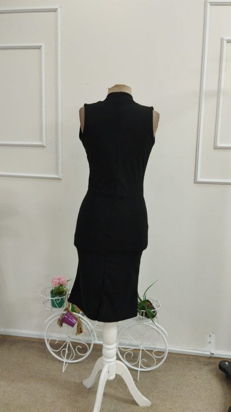 Women's Sleeveless Wrap Midi Dress in Black Crepe - Janes - by Peralane - photo 5
