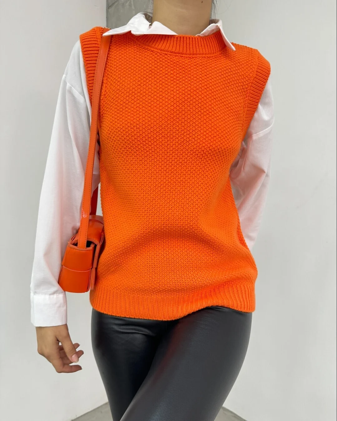 Orange Textured Knit Sweater Vest with White Shirt Set - Podyumplus - by Peralane - photo 2