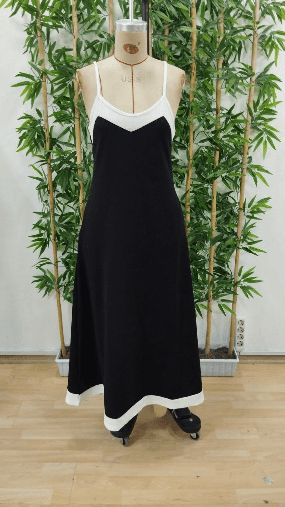 Women's Black Maxi Dress with White V-Neckline and Hem - Janes - by Peralane - photo 5