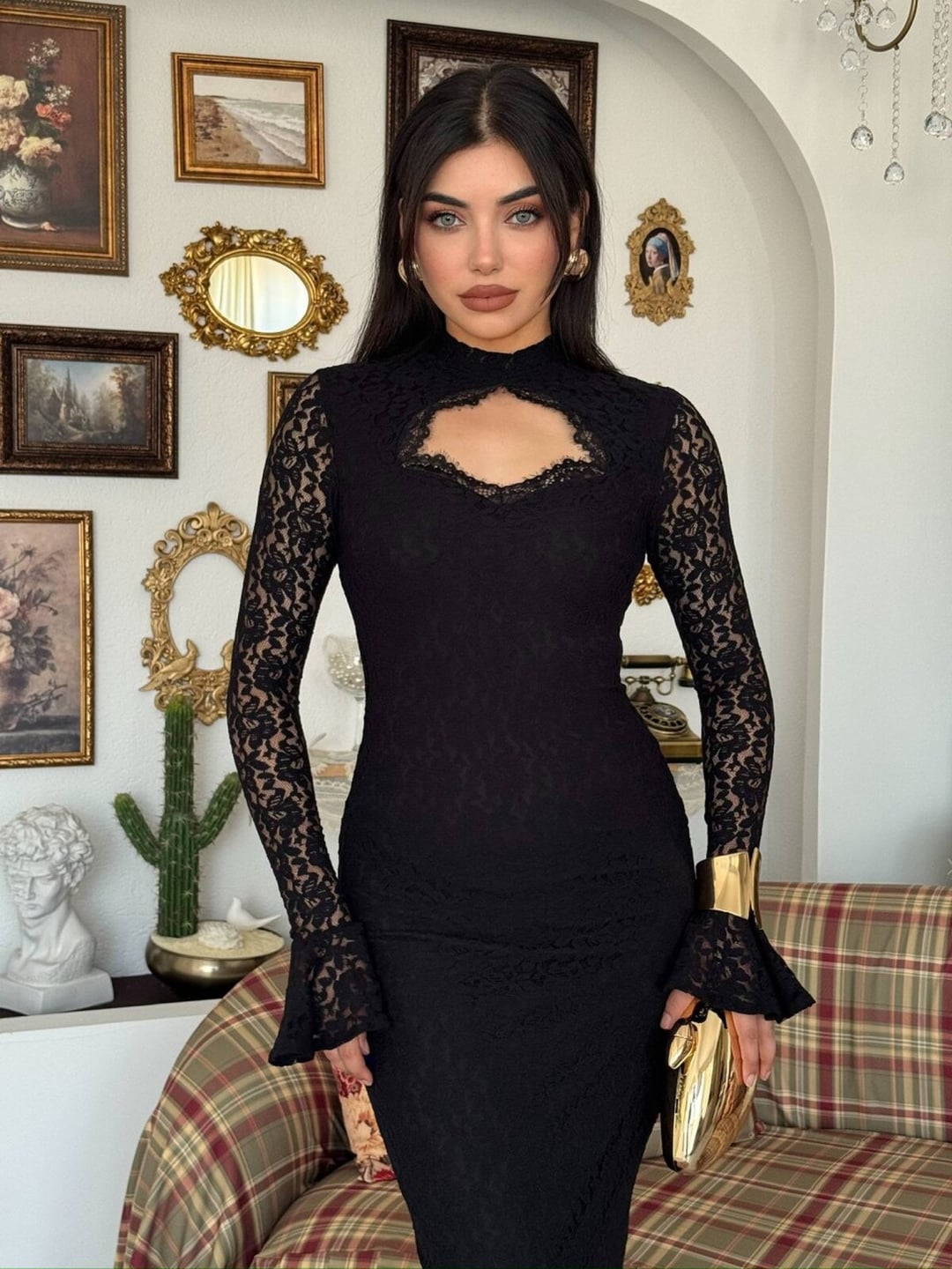 Black Lace Long-Sleeved Dress with Keyhole Neckline - Etika - by Peralane - photo 7
