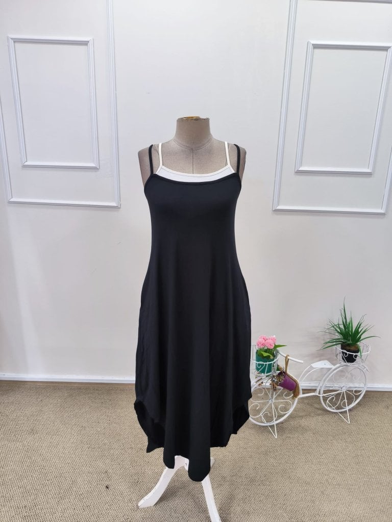 Women's Sleeveless Maxi Dress with Spaghetti Straps and Side Pockets - Janes - by Peralane - photo 4