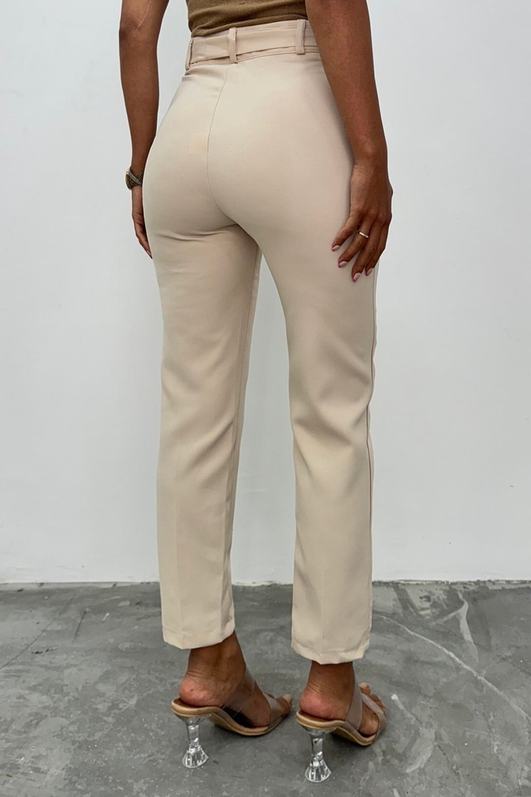Beige High-Waist Trousers with Self-Tie Belt - Podyumplus - by Peralane - photo 9