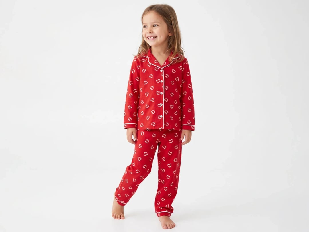 Kiss Print Buttoned Collar Girl's Pyjama Set - Dolas - by Peralane