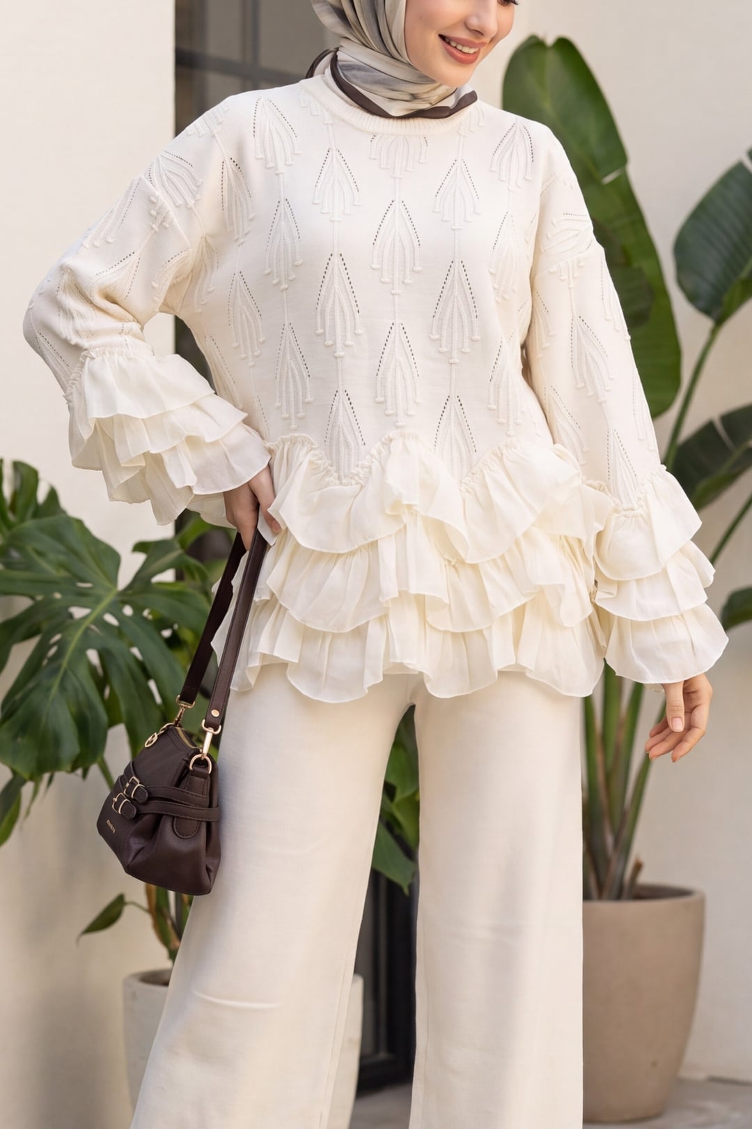 Crew Neck Ruffle Detail Lace-Up Trousers Knit Set - Ecru - Podyumplus - by Peralane