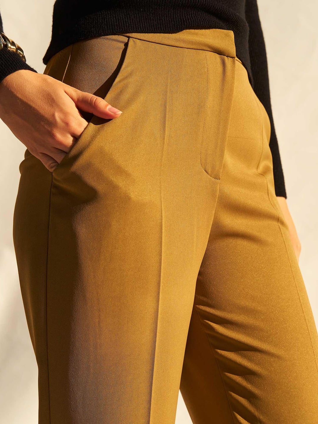 High Waist Slit Detail Carrot Trousers - Lefon - by Peralane - photo 10