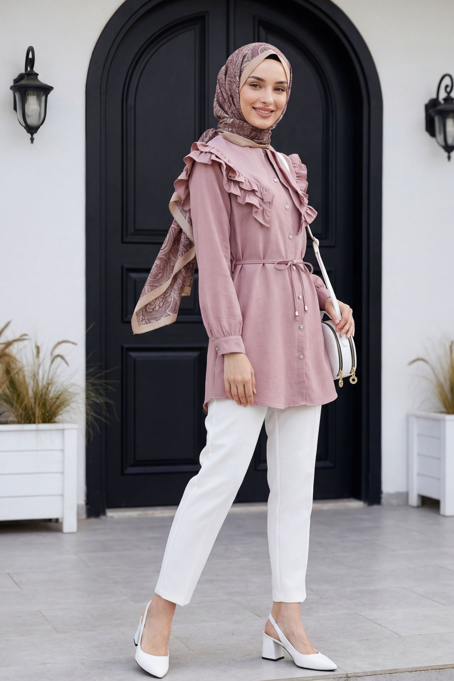 High-Waisted Straight-Leg Trousers with Thick Belt - Ecru - Podyumplus - by Peralane - photo 3