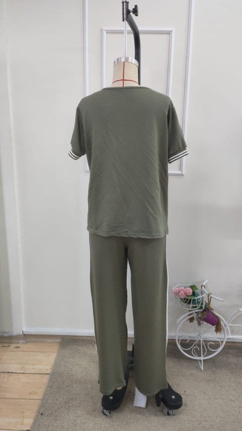 Women's V-Neck Short Sleeve Jersey Top and Trousers Loungewear Set - Janes - by Peralane - photo 6