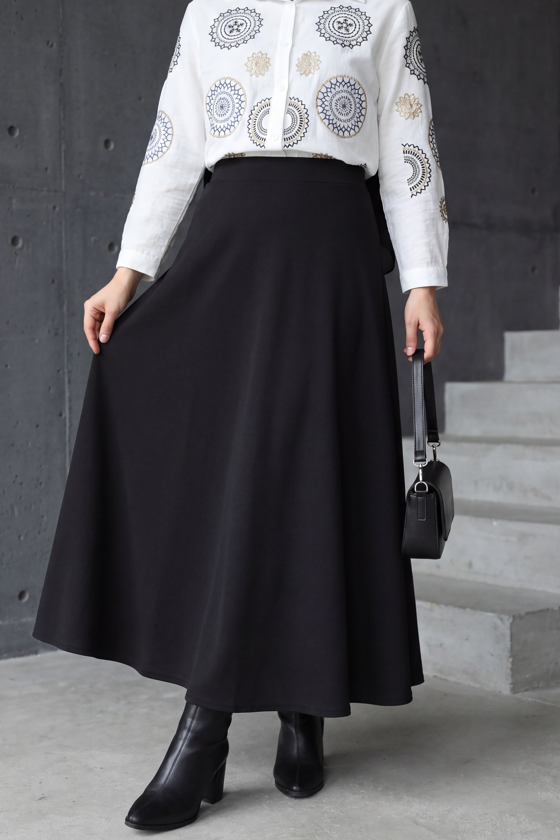 Black Scuba Maxi Puff Skirt with Full Cut - Podyumplus - by Peralane