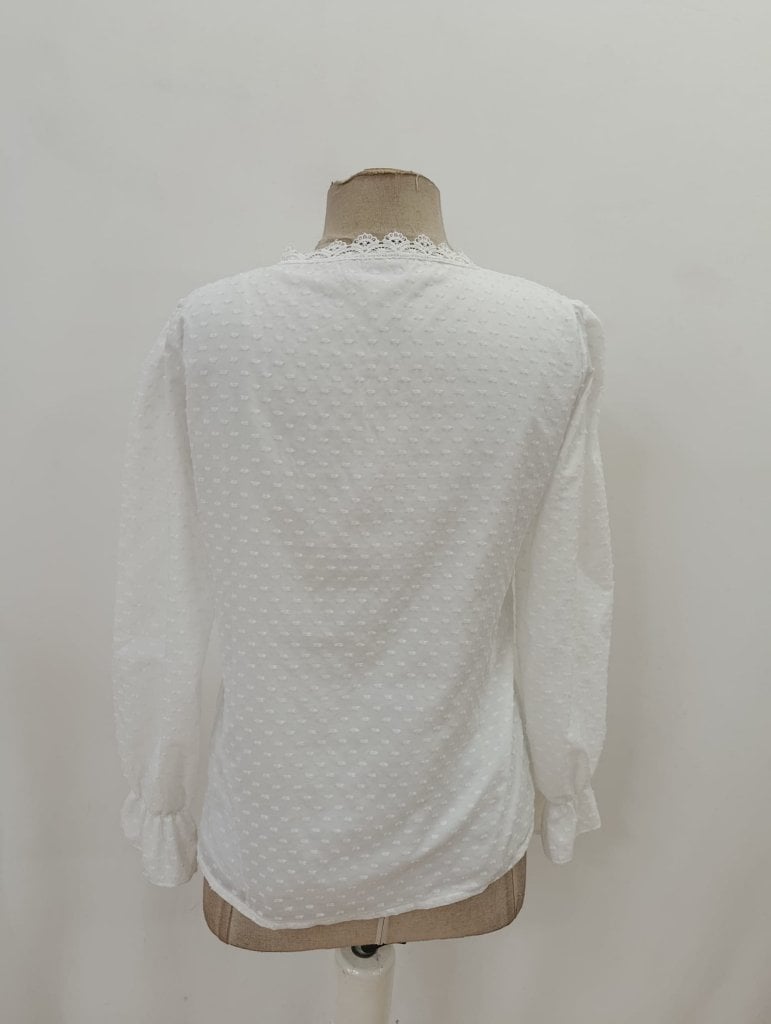 Women's White V-Neck Long Sleeve Button-Down Blouse with Lace Trim - Janes - by Peralane - photo 7