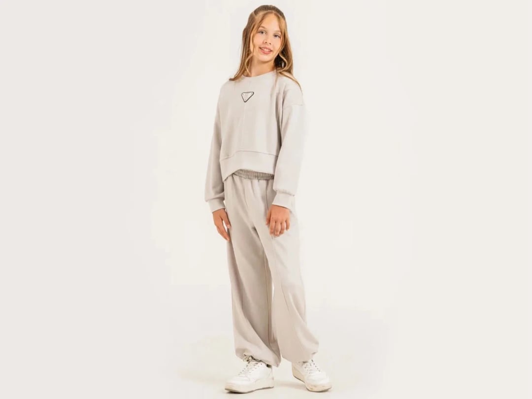Girls' Striped Sweatshirt and Pants Set with Emblem - ÖZ Bebe - by Peralane