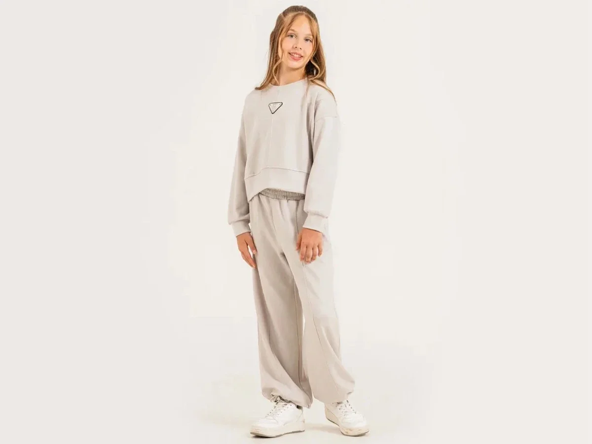 Girls' Striped Sweatshirt and Pants Set with Emblem - ÖZ Bebe - by Peralane