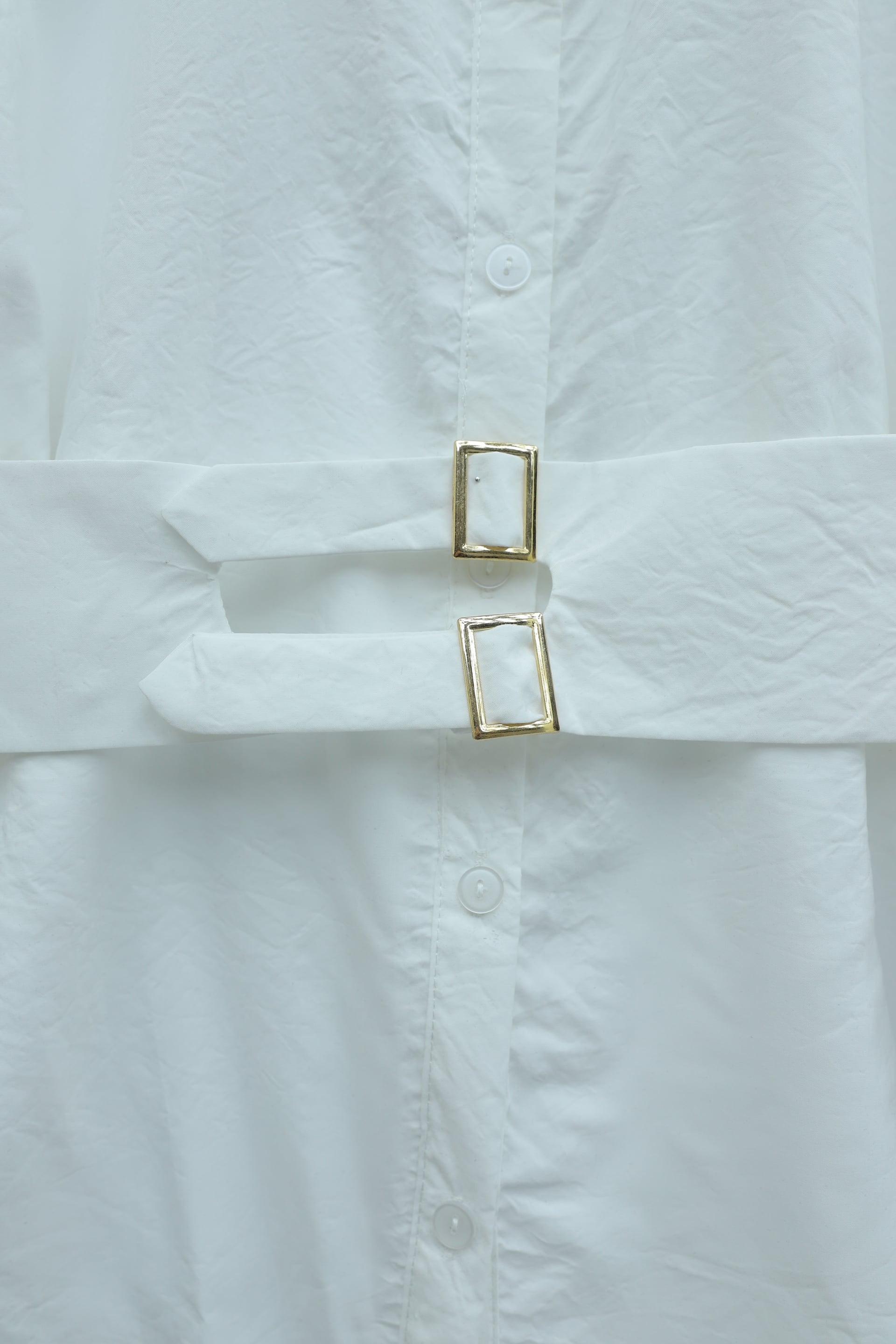 White Double Buckle Belted Button-Front Cupra Blouse - Podyumplus - by Peralane - photo 5