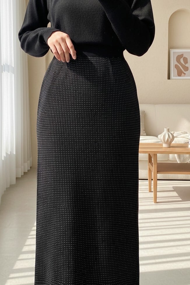 Stoned Waistband Knit Pencil Skirt - Black - Podyumplus - by Peralane - photo 3