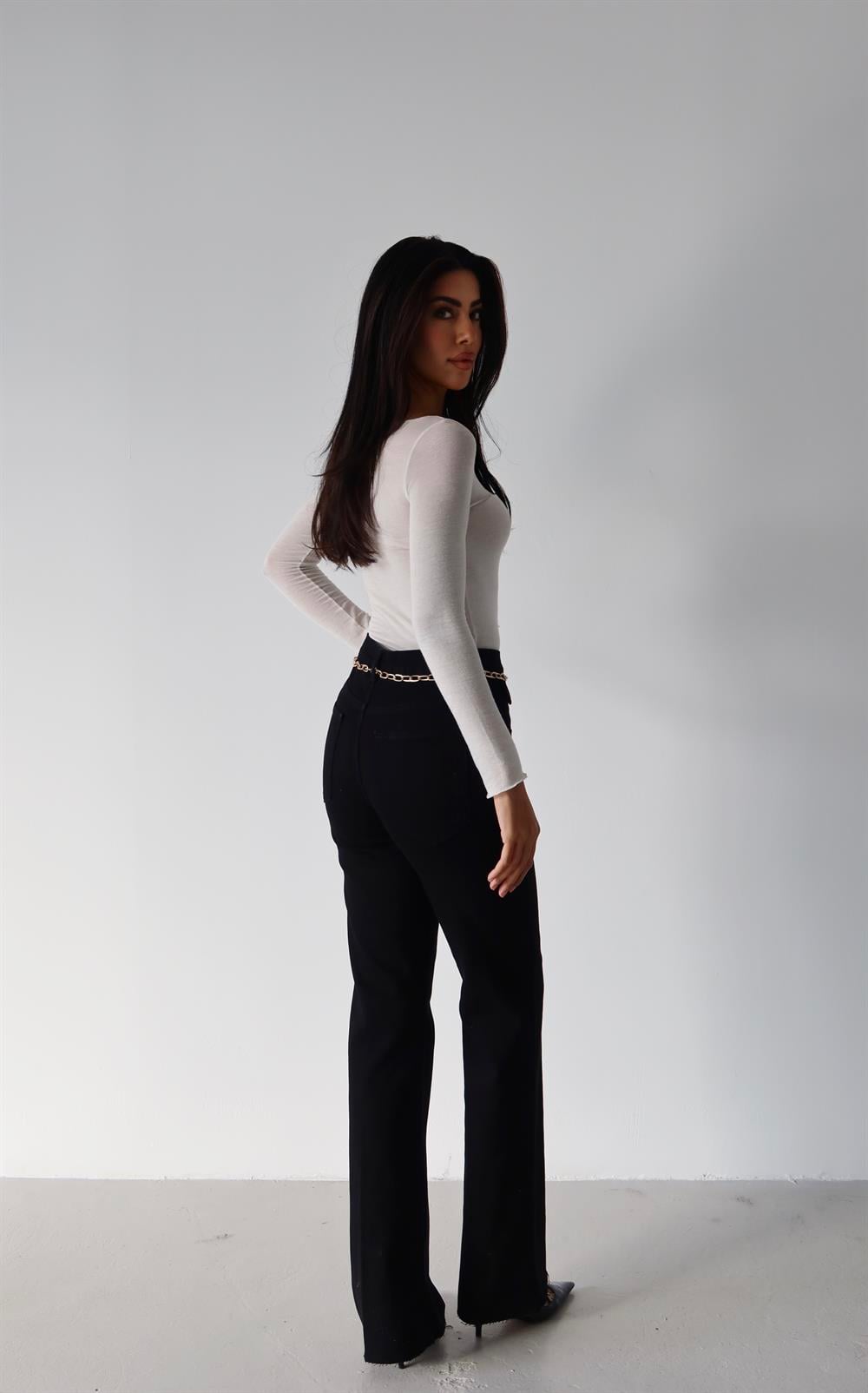 High Waist Belt Chain Detail Black Jeans - Lacarino Jeans - by Peralane - photo 6