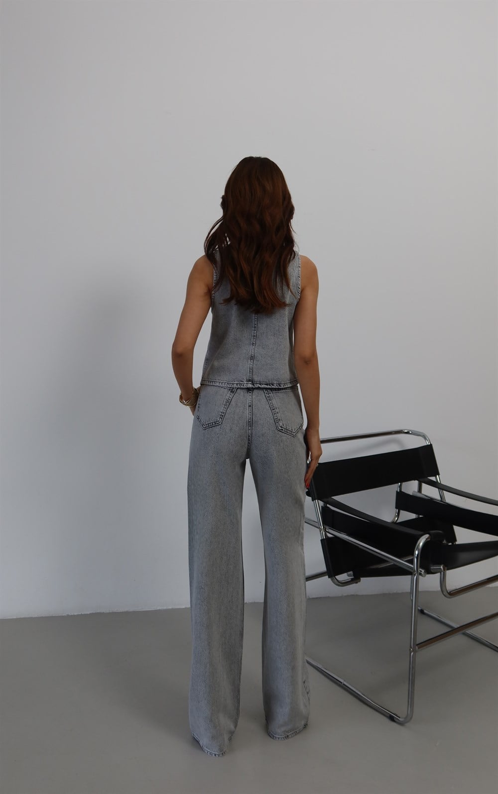 High Waist Wide Leg Grey Acid Wash Denim Trousers with Belt Buckle Detail - Lacarino Jeans - by Peralane - photo 5