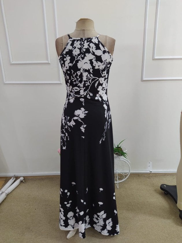 Women's Black Floral Print Maxi Dress with V-Neck and Spaghetti Straps - Janes - by Peralane - photo 8