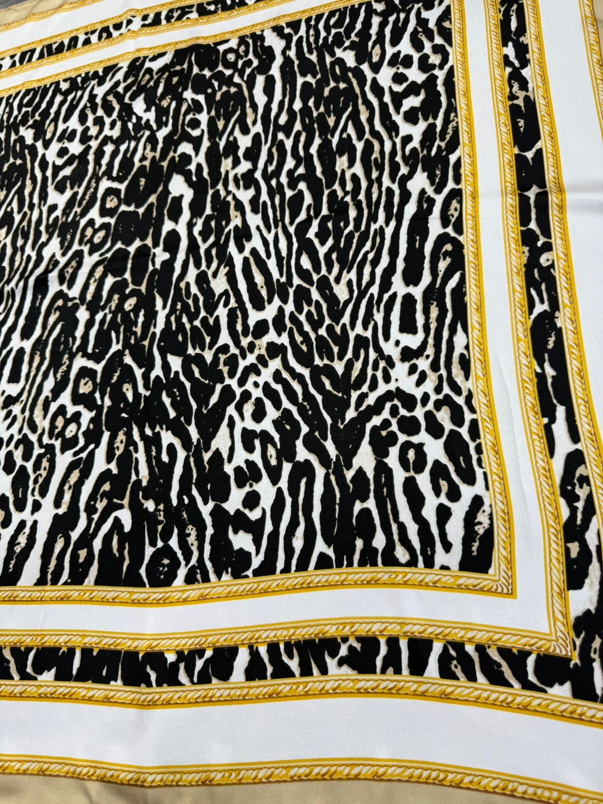 Beige Zebra Print Bandana Scarf 90x90 cm - Nesvay - by Peralane - photo 2